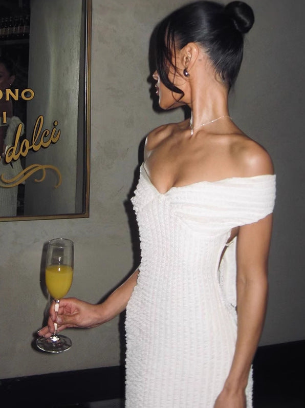 Althea - Elegant Backless Maxi Dress Olivia The Label