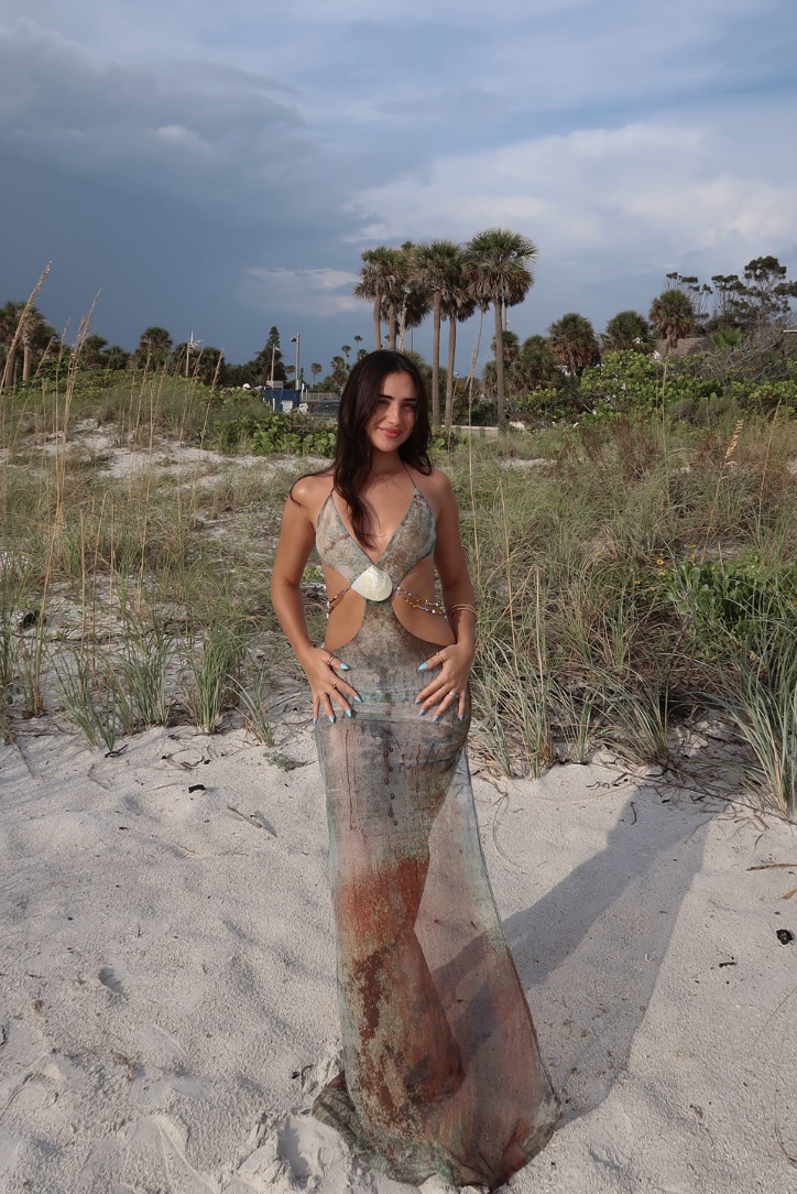 Ruelle - Elegant Shell Waist Cut-Outs Maxi Dress Olivia The Label