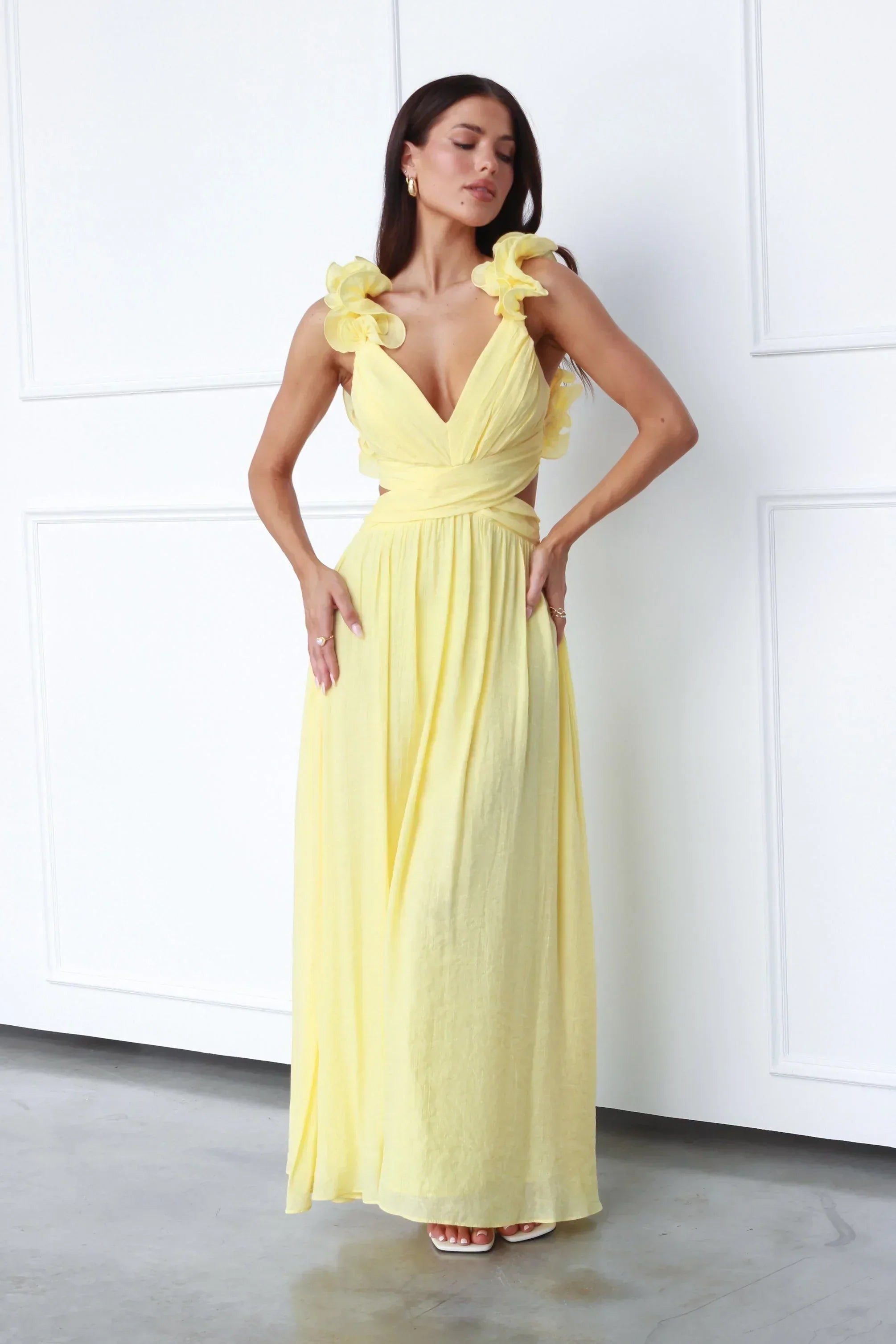 Brielle - Elegant Backless Maxi Dress Olivia The Label