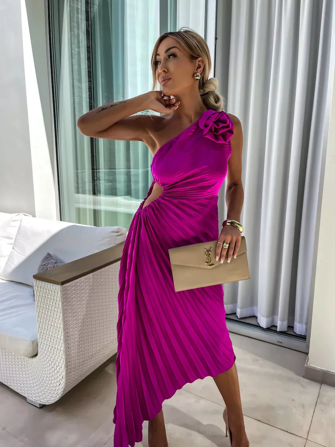 Sophia - Romantic Flower Midi Dress Olivia The Label Rose red XS